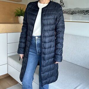 Uniqlo Lightweight Mid length Puffer Jacket Size XS in Navy